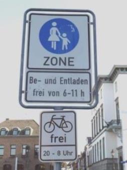 Foto Beschilderung "Radfahrer frei" Kavariner Straße